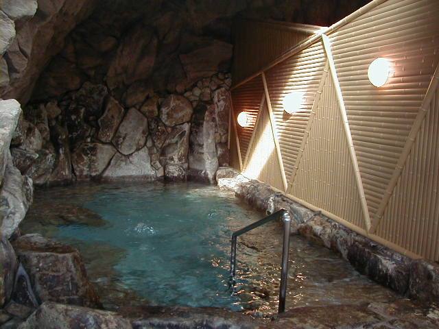Baño de la cueva de Ichinoyu